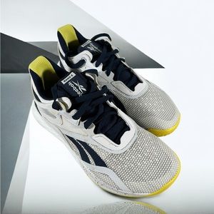 Women’s 7.5 Reebok NanoX cross training shoe